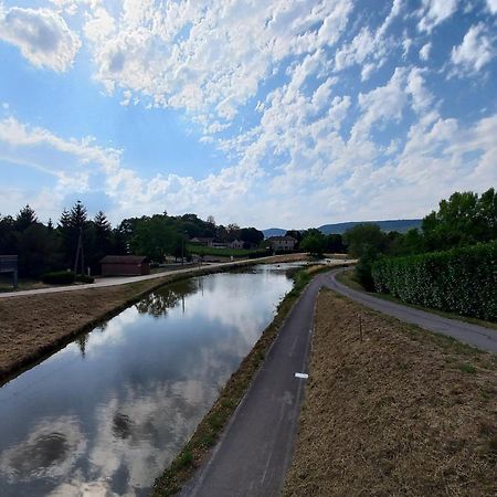 Aupres Du Lavoir Remigny Buitenkant foto